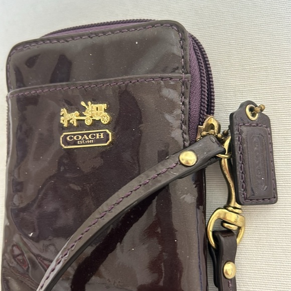 COACH LEGACY PURPLE LEATHER WRISTLET UNIVERSAL CARD HOLDER - Picture 6 of 8